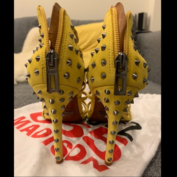 Schultz studded heels - Picture 2 of 3